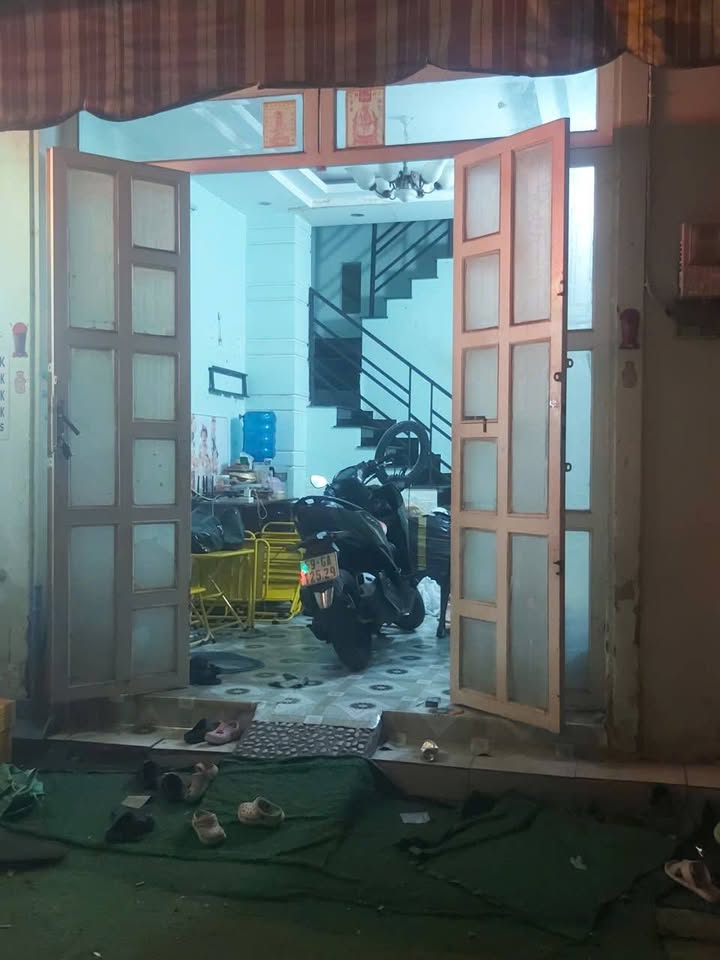 Nhà cho thuê tại Khu chợ Bình Long, 31m², Giá 5.5 triệu - Cơ hội không thể bỏ lỡ!