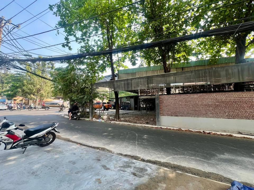 Mặt bằng kinh doanh mặt tiền đường Hiệp Phú 1000m² giá 50 triệu - Địa điểm lý tưởng cho nhà hàng, cafe!