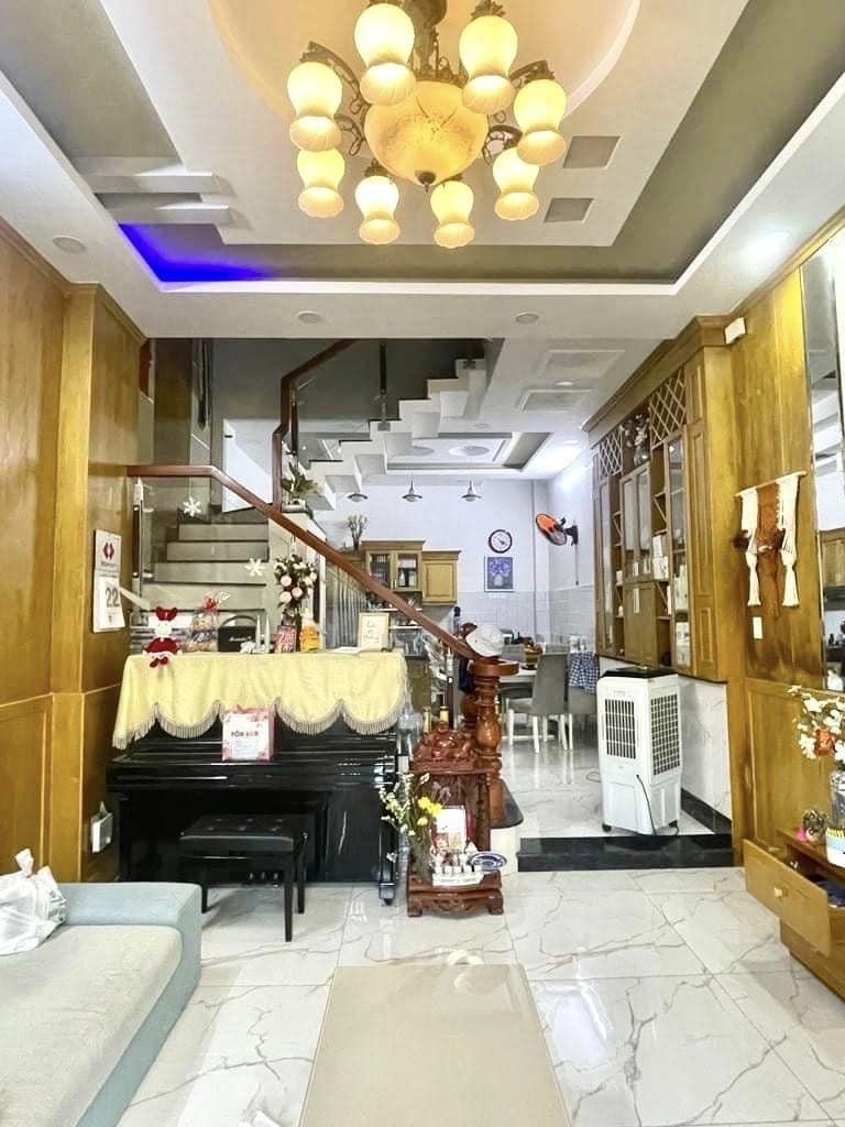 Nhà phố Phú Nhuận 61m² giá 9.2 tỷ - Full nội thất xịn sò, vào ở ngay!