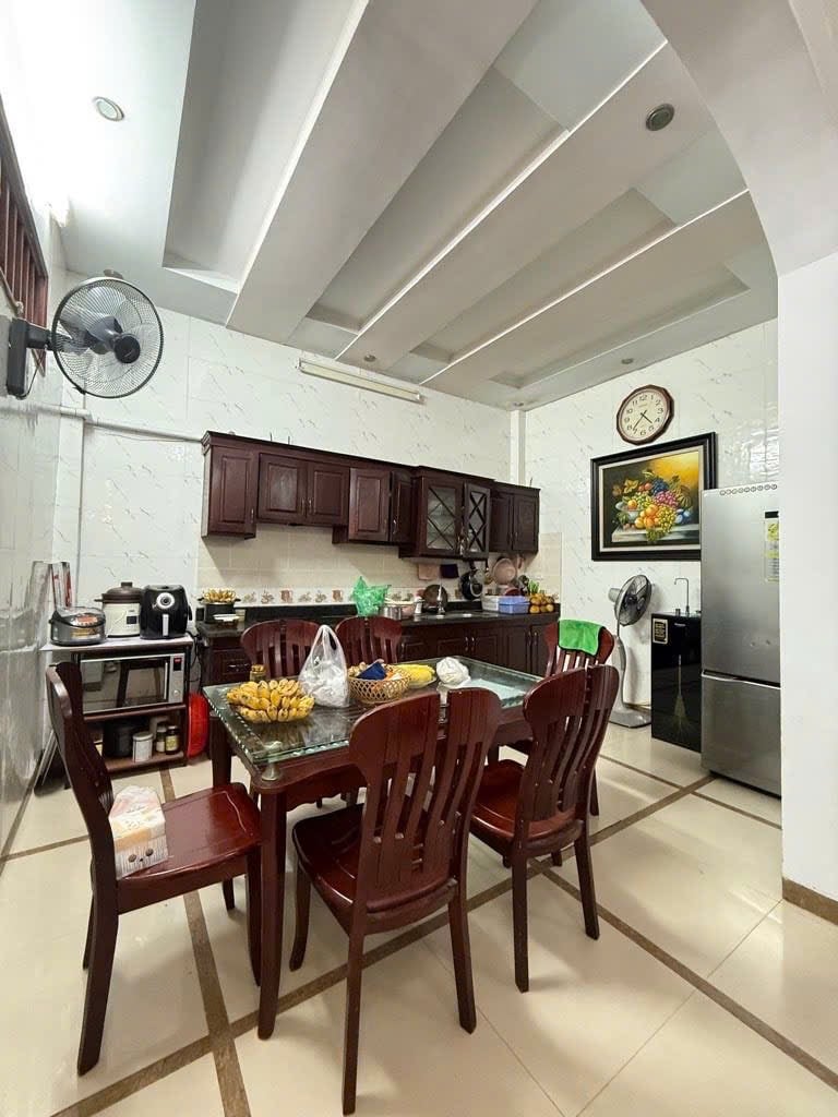 Nhà riêng Quan Hoa, Cầu Giấy 46m² giá 14.6 tỷ - Lô góc thoáng sáng, ô tô đỗ cửa!