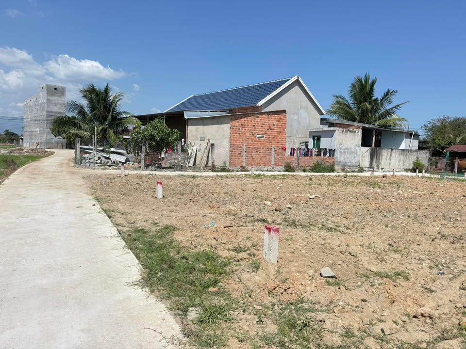 Đất nền Ninh Đông, Thị xã Ninh Hòa, 500m² giá 350 triệu - Cơ hội đầu tư tuyệt vời!