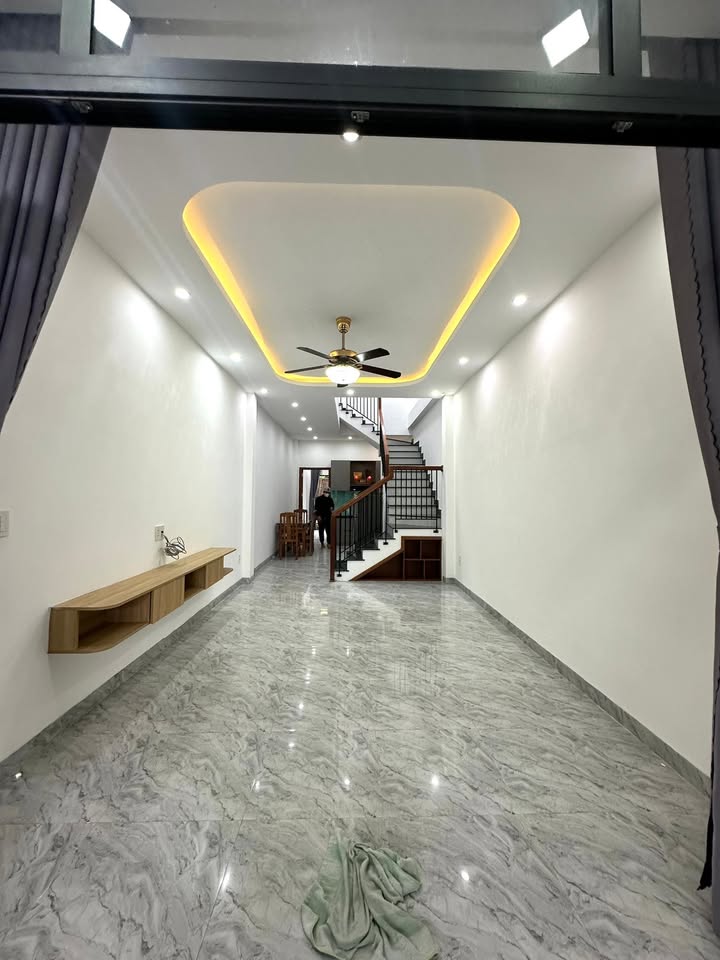 Nhà 2 tầng kiệt ô tô 4m Hòa Khánh Nam 70m² - Thiết kế hiện đại