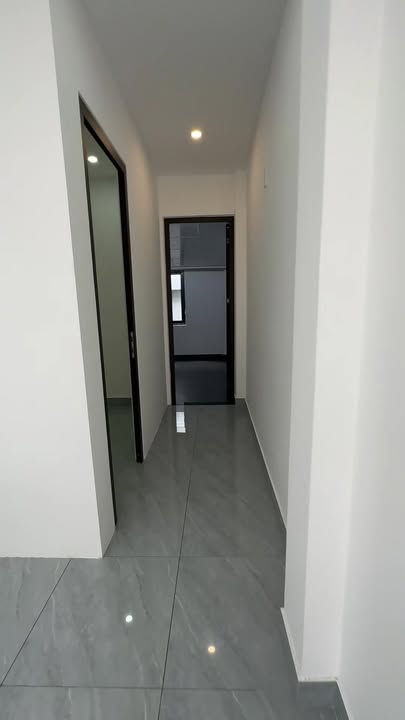 Nhà mặt tiền Hòa Cường, Đà Nẵng 65m² giá 8 tỷ - Full nội thất tiện nghi!