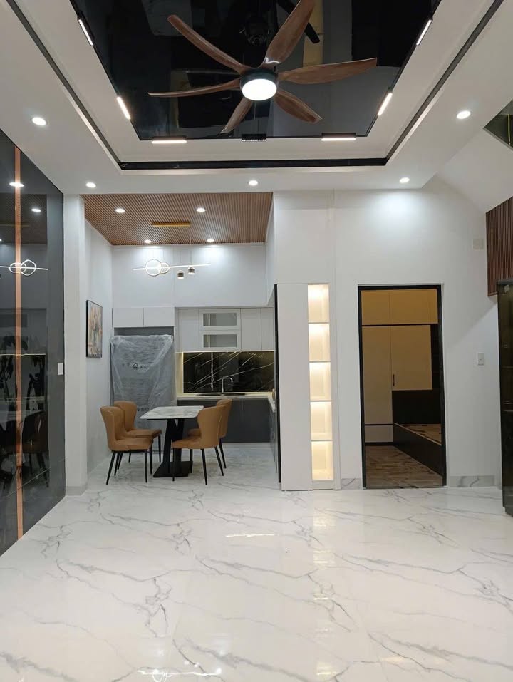 Nhà 3 tầng Kiệt ô tô Hòa Khánh Nam 61m² giá 4 tỷ - Full nội thất, sẵn sàng vào ở!