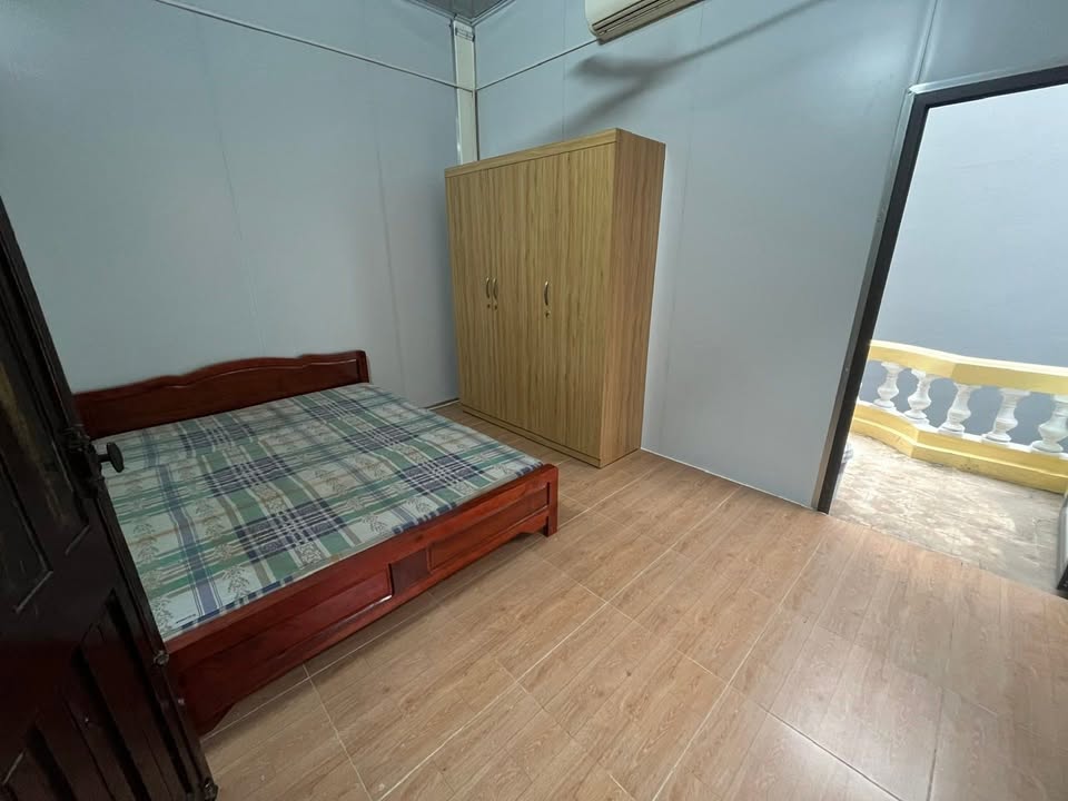 Phòng cho thuê tại phố 8/3, Quận Hai Bà Trưng, 27m² - Tiện nghi đầy đủ, chính chủ!