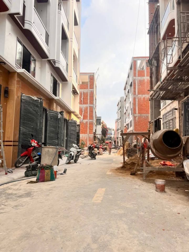 Đất nền hẻm 6, Đường số 6, 56m² giá 4.9 tỷ - Vị trí đẹp, tiện ích đầy đủ!