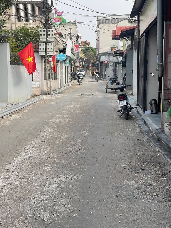 Đất thổ cư Chương Dương 33m² giá 2.29 tỷ - Ô tô đỗ cửa, tiềm năng tăng trưởng cao!