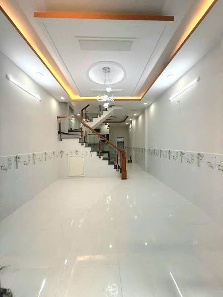 Nhà phố Bờ Bao Tân Thắng, Tân Phú 48m² giá 4.7 tỷ - Ô tô đỗ cửa, tiện ích đầy đủ!