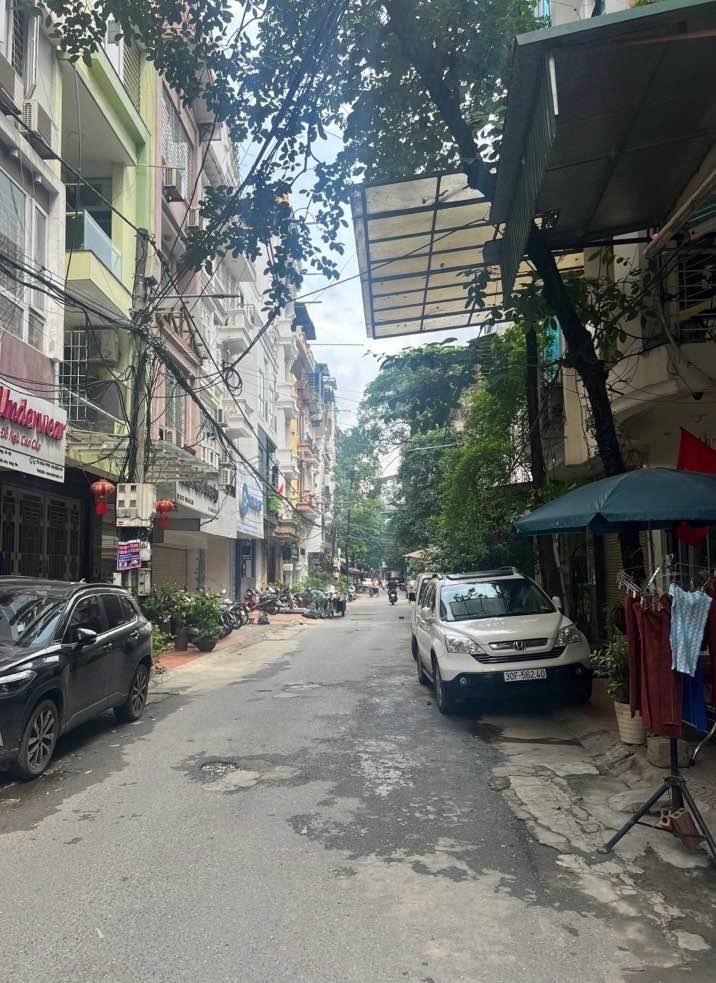 Nhà mặt phố Pháo Đài Láng, Đống Đa, 60m² giá 2.5 tỷ - Chính chủ bán gấp!