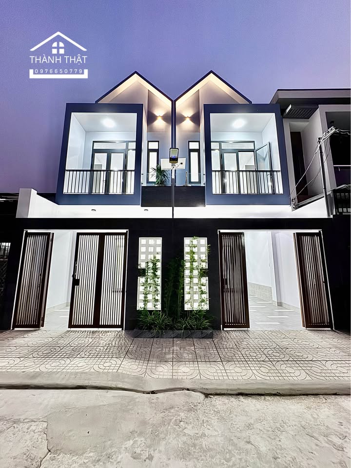 Nhà phố 1 lầu 72m² giá 2.68 tỷ - Sang trọng, tiện nghi gần trung tâm Mỹ Tho!