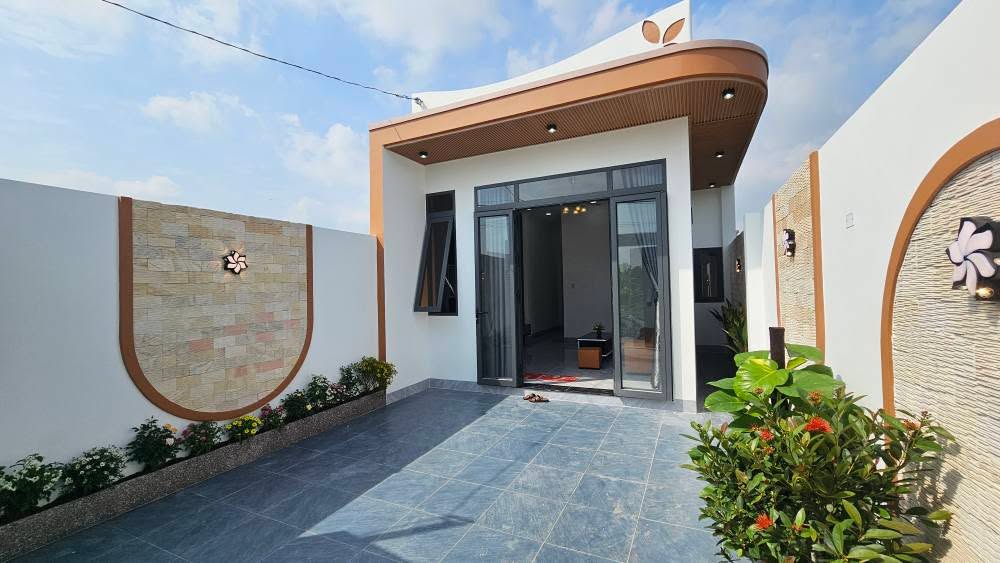 Nhà đẹp Phường Mỹ Phong 115m² giá 1.79 tỷ - Sổ đỏ chính chủ, an ninh tốt!