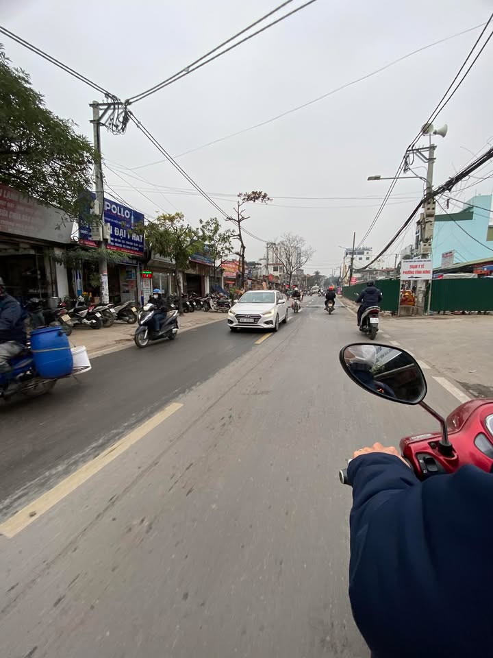 Nhà 4 tầng Lĩnh Nam 31m² giá 6 tỷ - Ô tô đỗ cổng, vị trí đẹp!