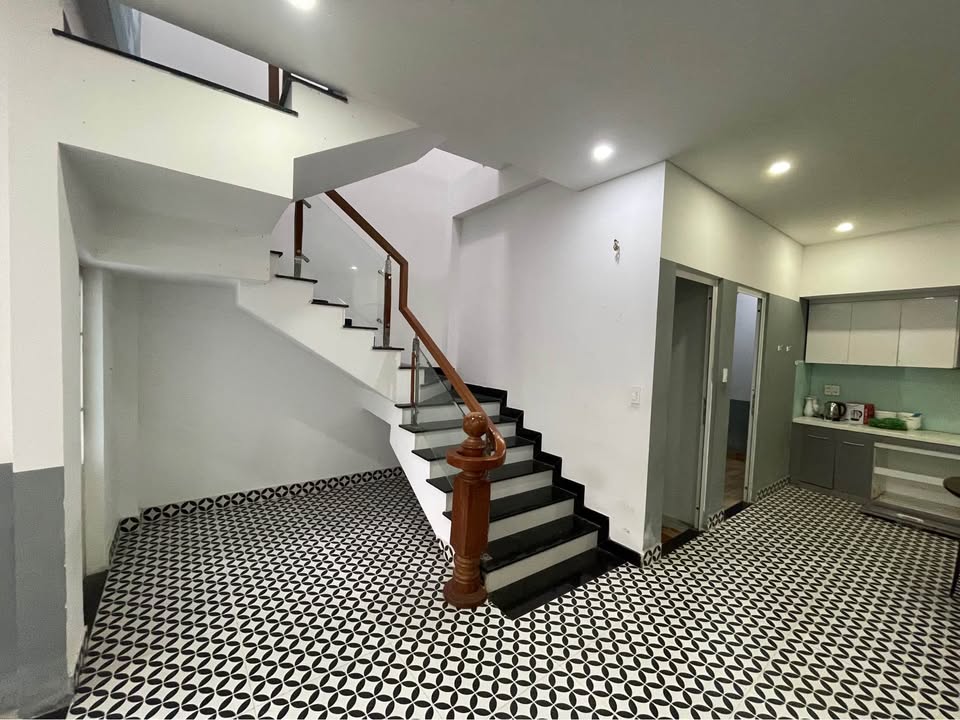 Nhà 2 tầng Phan Tứ, Mỹ An, Đà Nẵng 70m² giá 6 tỷ - Đầu tư sinh lời!