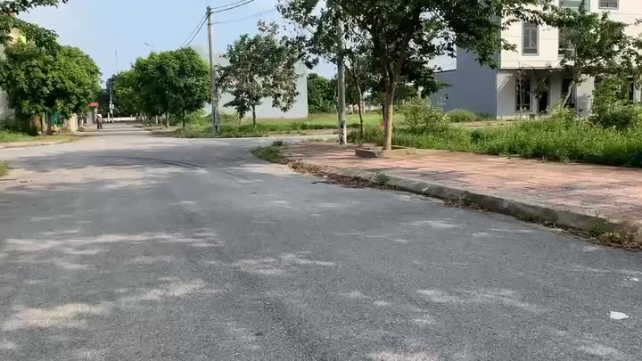 Đất nền Thị trấn Khu Tây Hành Chính 93m² giá chỉ 1 tỷ - Cơ hội đầu tư tuyệt vời!