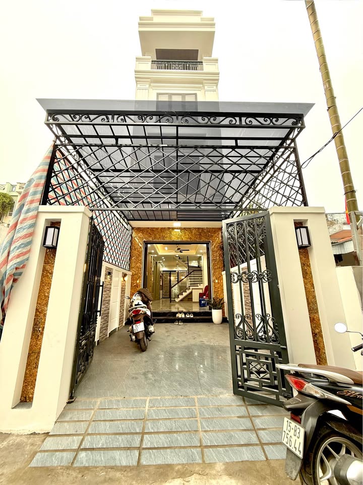 Nhà độc lập 80m² tại Phủ Thượng Đoạn giá 4.68 tỷ - Thiết kế thông minh, sẵn thang máy!