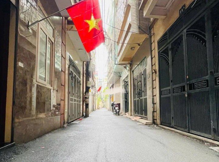 Bán gấp nhà 4 tầng Cầu Đơ Hà Đông 33m² - Sổ đỏ chính chủ, ngõ rộng, vị trí đắc địa