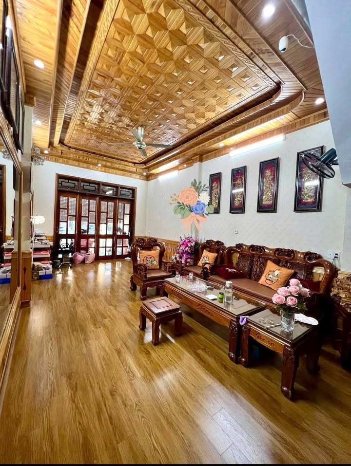 Nhà mặt đường Lý Thường Kiệt, TP Hà Giang 68m² giá 5.25 tỷ - Cơ hội sở hữu không thể bỏ lỡ!