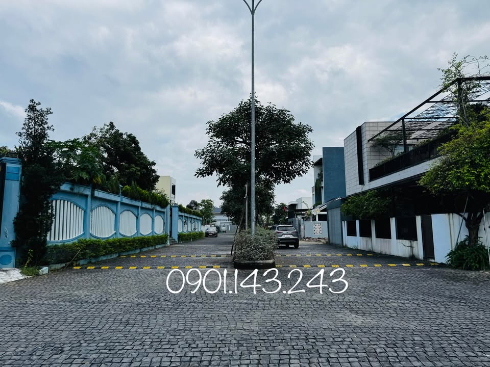 Lô Góc Mặt Tiền Đường Trần Thánh Tông - Phố Đi Bộ ADB Tân Thạnh, Tam Kỳ - Đất Sổ Hồng Chính Chủ, Giá 5 Tỷ