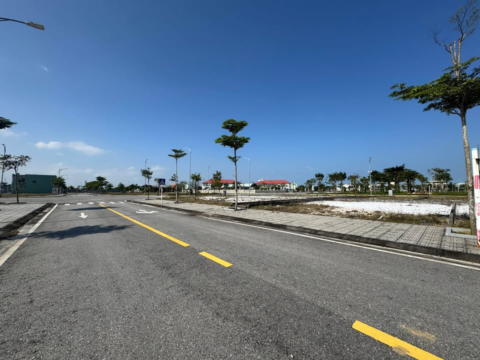 Đất nền Quảng Phú 300m² giá thỏa thuận - Đầu tư sinh lời ngay!