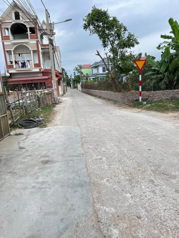 Đất nền Phù Lương, Quế Võ 104m² giá 2 tỷ - Sổ đỏ chính chủ sẵn sàng giao dịch!