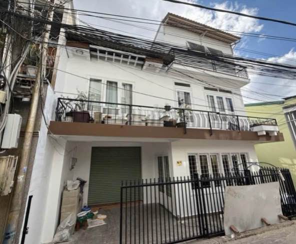 Nhà phố ngay trung tâm Đà Lạt 83m² giá 8.5 tỷ - Đường ô tô, gara trong nhà!