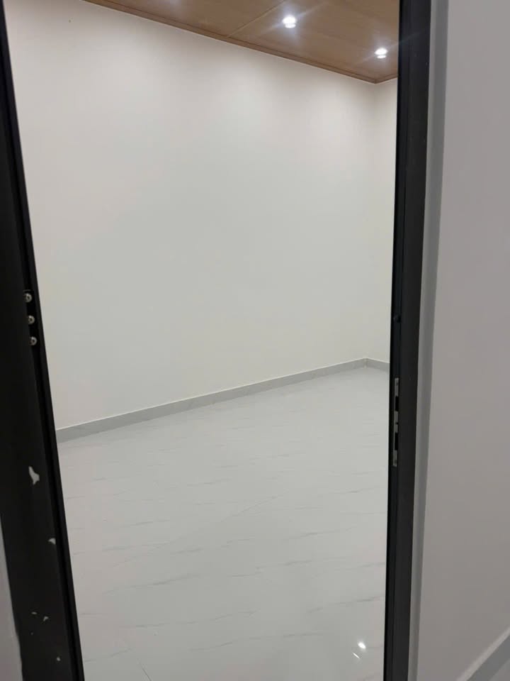 Nhà mới xây tại Vạn Thành, Đà Lạt 100m² giá 2.5 tỷ - Sẵn sàng vào ở!