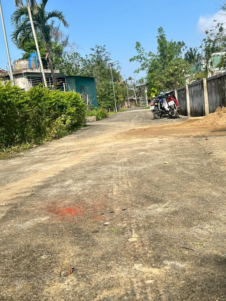 Đất nền Xã Thạch Khê 241m² giá 1,4 tỷ - Nở hậu, bán gấp!