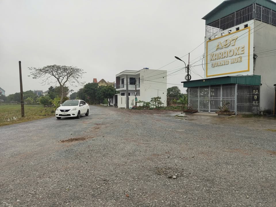 Đất nền 250m² tại mặt đường trục huyện, Kiến Xương - Giá chỉ 2 tỷ VND!