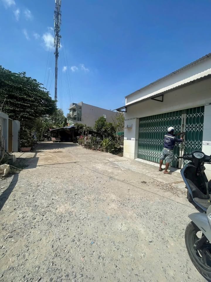 Nhà C4 Xã Đại Phước 100m² giá 2.6 tỷ - Bán gấp, 2 mặt tiền