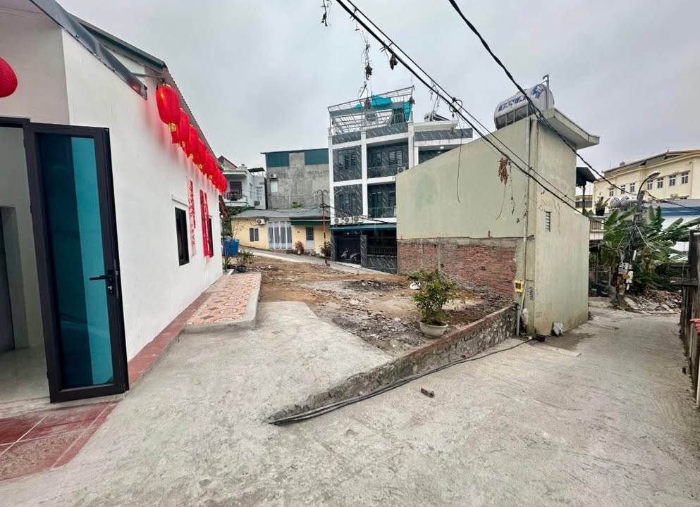 Đất Khu 8 Bãi Cháy 52m² giá 1 tỷ - Sẵn sàng xây dựng ngay!