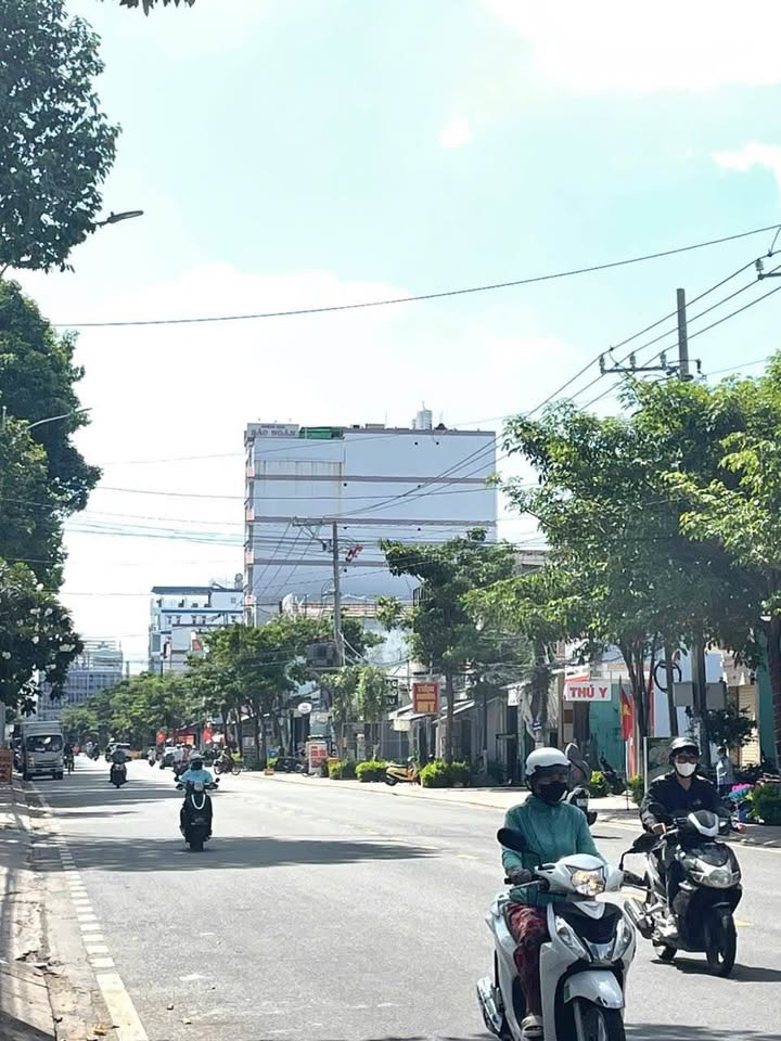 Đất mặt tiền Lê Văn Phẩm, Mỹ Tho 1.088m² giá 40 tỷ - Cơ hội đầu tư sinh lời!