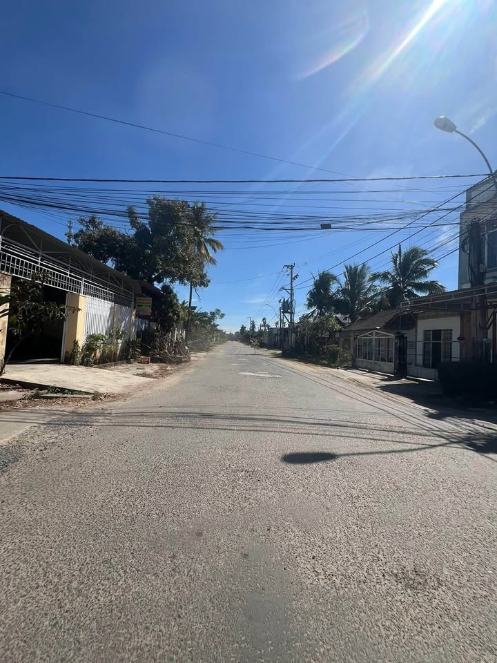 Nhà mặt tiền đường Phan Văn Viêm, phường Nguyễn Trãi, 125m², giá 1.4 tỷ - Đầu tư kinh doanh tuyệt vời!