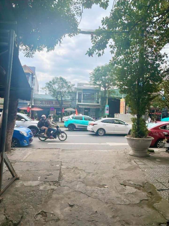 Đất kèm nhà cấp 4 tại Kiệt 244 Tôn Đức Thắng, 120m² giá 4.35 tỷ - Vị trí đẹp, an ninh!