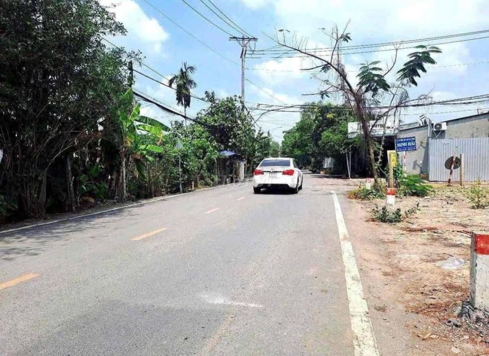 Đất thổ cư 3100m² mặt tiền Nhị Bình 5, Hóc Môn - Giá tốt 37 tỷ!