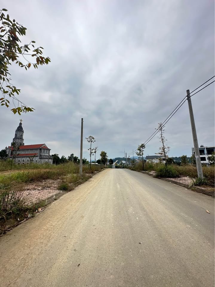 Đất nền TK19, H3 Sa Pa 100m² giá 1 tỷ - Vị trí thuận lợi, xây dựng 3 tầng!