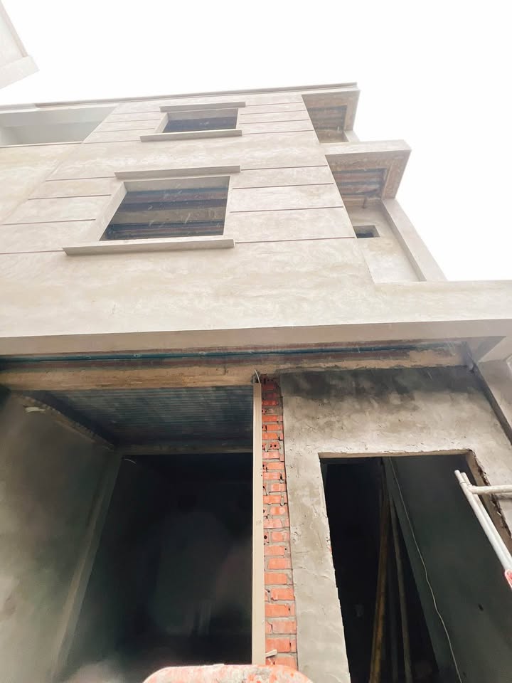 Nhà 3 tầng Phường Kỳ Bá, TP. Thái Bình 41m² giá 2.4 tỷ - Thiết kế hiện đại, sẵn sàng ở ngay!