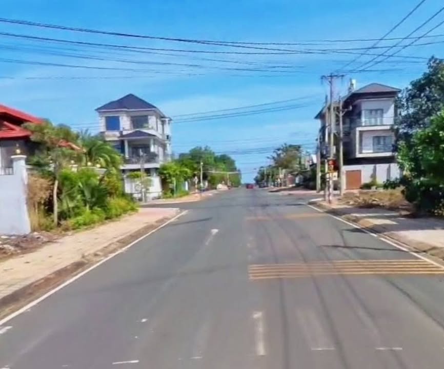 Nhà riêng đường Bùi Thị Xuân, Tân Phú 122m² giá 1 tỷ - Chính chủ bán gấp!