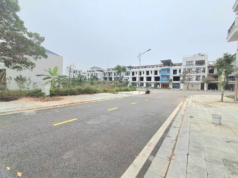 Đất 75m² MB199, Phường Đông Hải, Thành phố Thanh Hóa - Giá chỉ 3.8 tỷ VND, Sổ Hồng Chính Chủ!