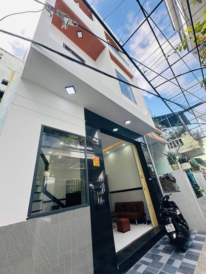 Nhà bán hẻm cạn đường Võ Mười, Phường Quang Trung, 35m² giá 2 tỷ - Thiết kế 3 tầng đẹp lung linh!