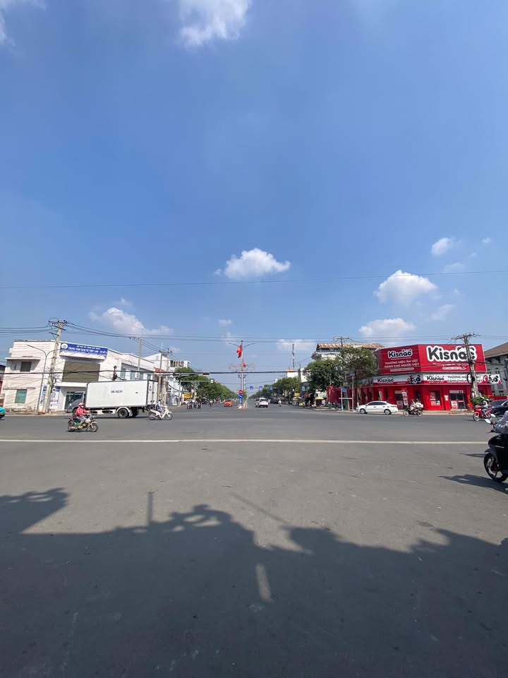 Đất nền hẻm CMT8 Quận 3, 180m² giá 6.9 tỷ - Đầu tư sinh lời ngay!