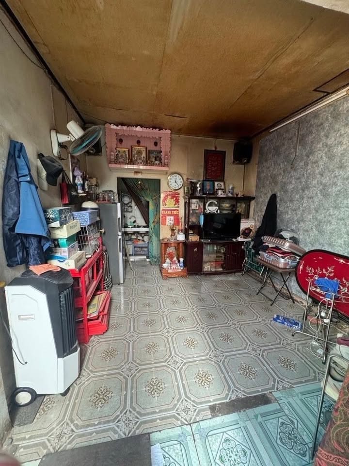 Nhà Hẻm 4m Đường Hồng Bàng Quận 11, 15m² giá 2 tỷ - Tiện xây mới hoặc cải tạo!