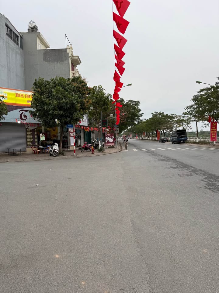 Đất nền mặt đường 21m Phúc Lợi, Long Biên 92m² giá 30 tỷ - Cơ hội đầu tư hấp dẫn!