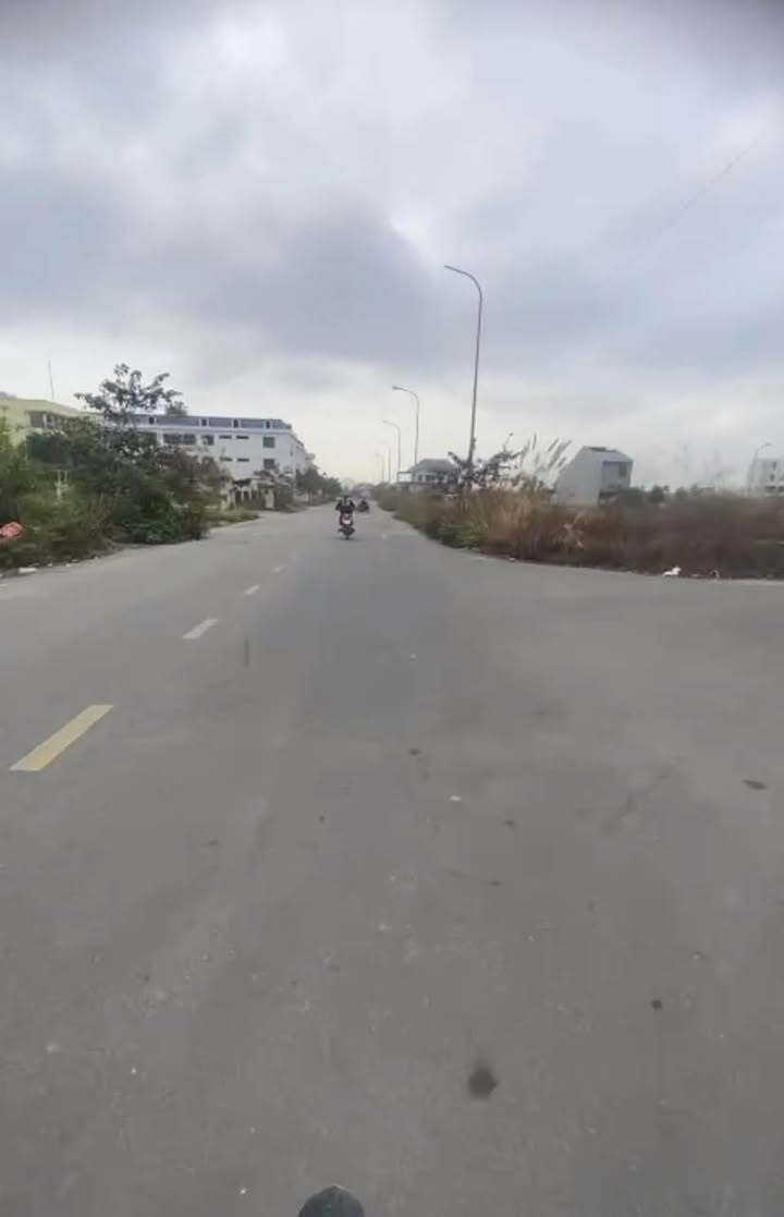 Đất nền Uông Bí 120m² giá 1.6 tỷ - Trung tâm thành phố, đầu tư hấp dẫn!