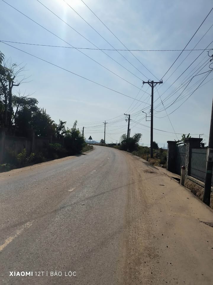 Đất nền mặt tiền đường Trương Định, Bảo Lộc 4000m² giá 6.2 tỷ - Cơ hội đầu tư hấp dẫn!