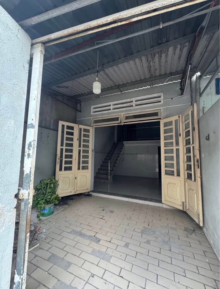 Đất nền Đông Hòa, 62m² giá 3.65 tỷ - Bán đất tặng nhà tiện sửa chữa