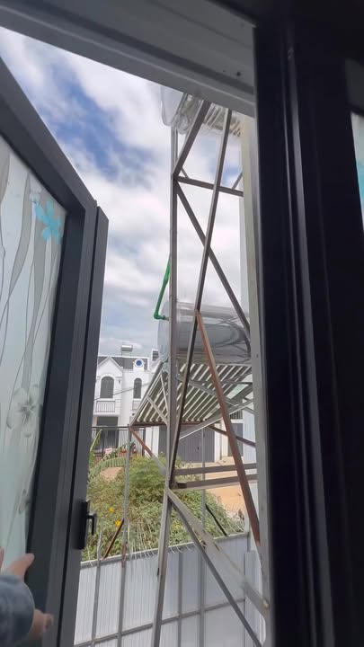 Bán đất tặng nhà tiền chế tại Hẻm Bùi Đình Túy, Phường Hoa Lư, 100m² giá 1.49 tỷ - Sẵn sàng vào ở ngay!