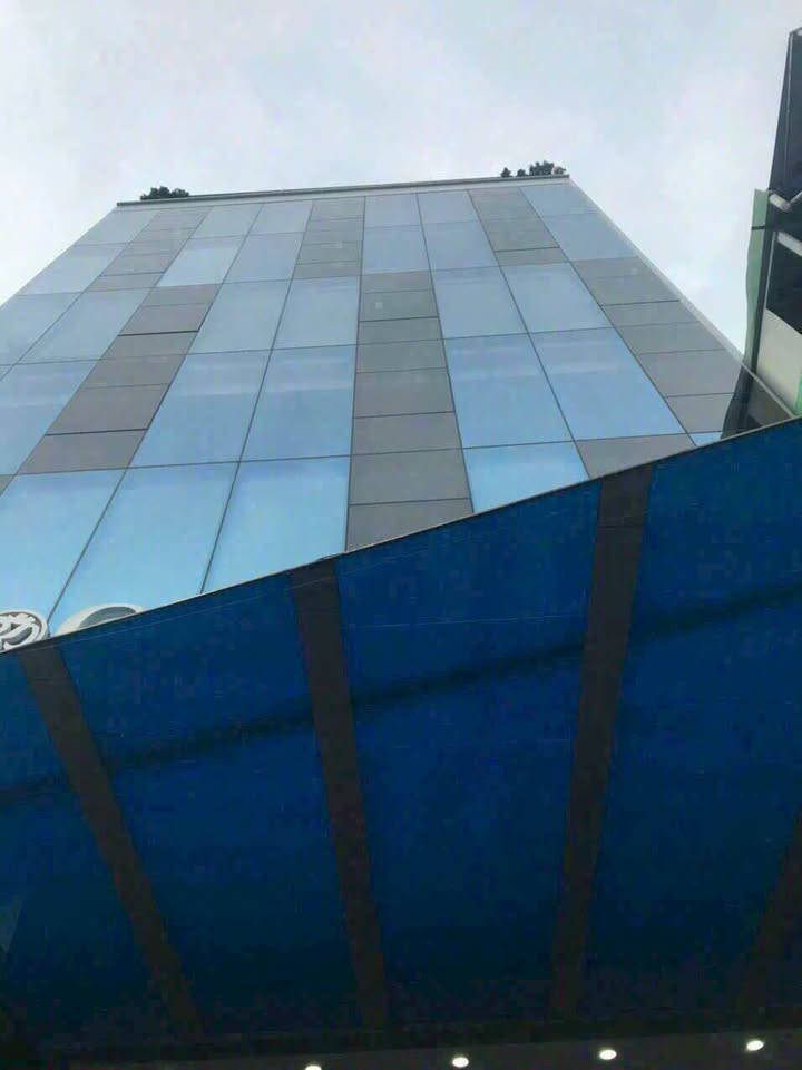 Toà nhà FrontHouse Nam Kỳ Khởi Nghĩa Q3 293m² giá 170 tỷ - Pháp lý rõ ràng!