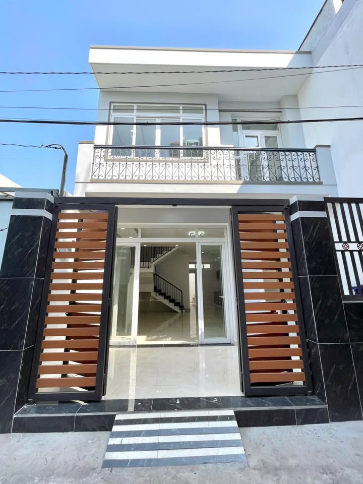 Nhà phố Lê Văn Quới, Bình Tân 66m² giá chỉ 4.9 tỷ - Hẻm xe hơi vào nhà!