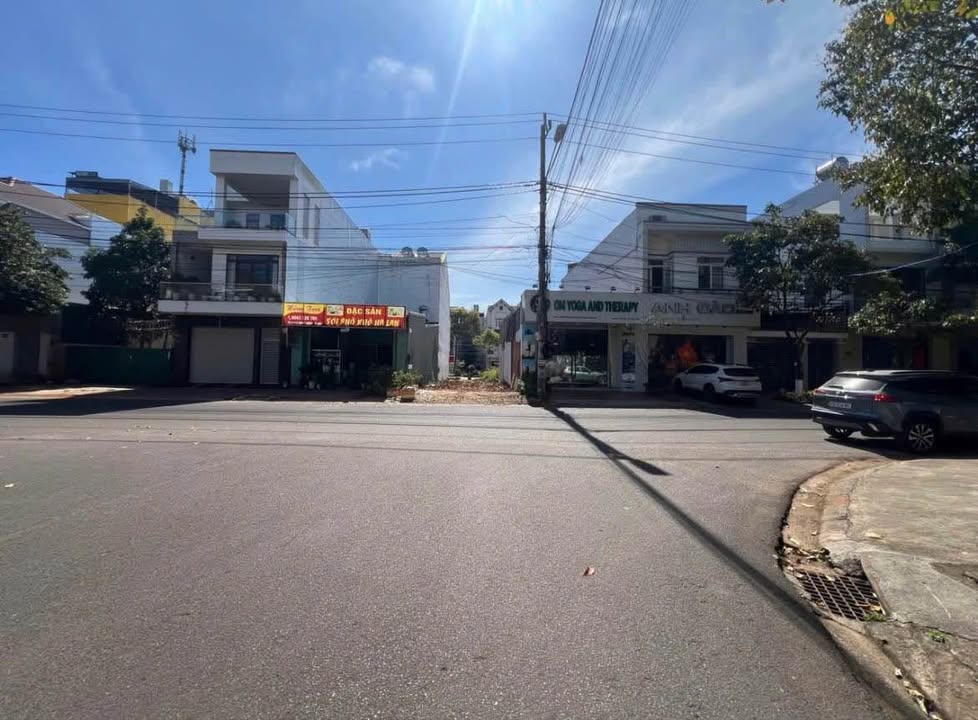 Mặt tiền Lý Chính Thắng, Buôn Ma Thuột 108m² giá 8.1 tỷ - Pháp lý rõ ràng, công chứng nhanh chóng!