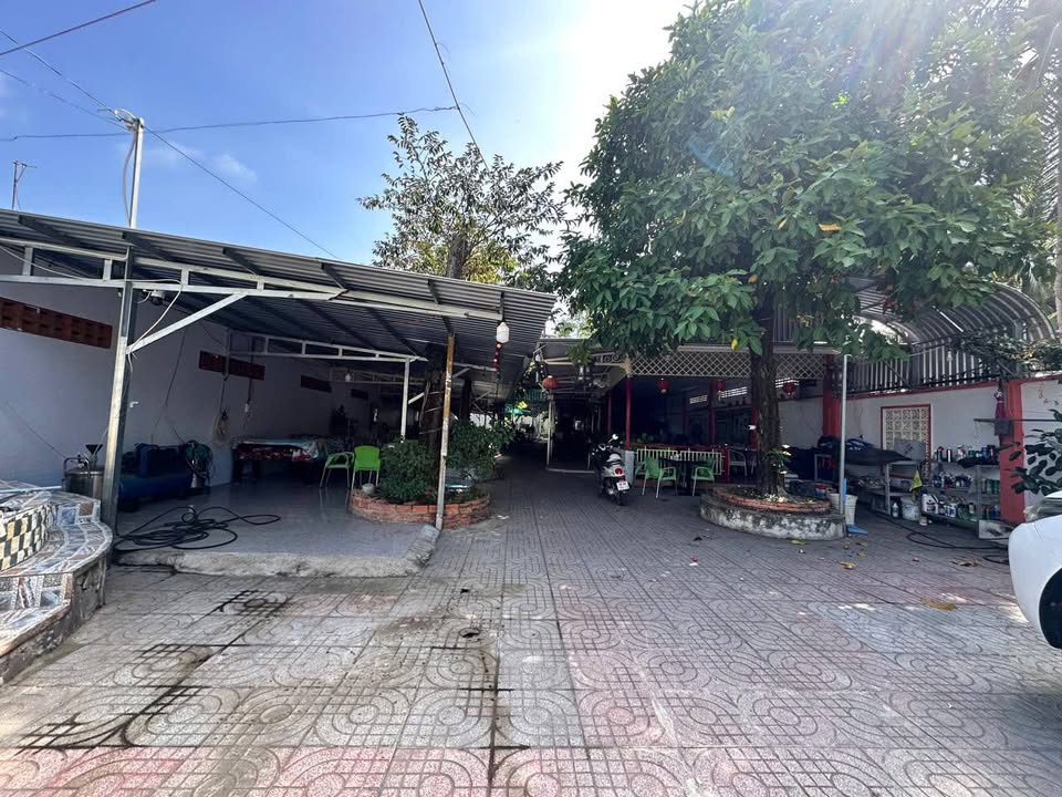 Nhà mặt tiền An Bình Rạch Giá 650m² - Caffe sân vườn mini, giá chỉ 6.5 tỷ!